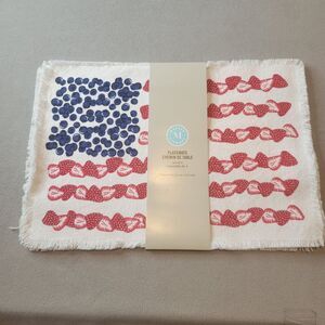 NEW 4 Placemats Martha Stewart American Flag Red Strawberries & Blueberries